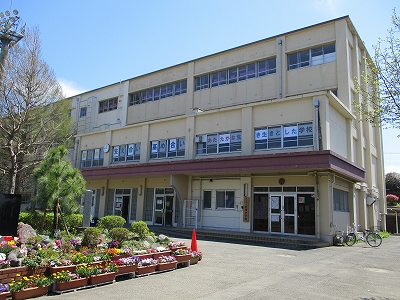 北陽中学校　校舎外観