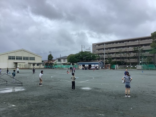 じ